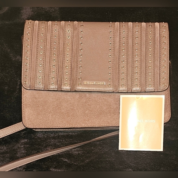 MICHAEL Michael Kors Handbags - Michael Kors Womens Brooklyn Grommet Crossbody